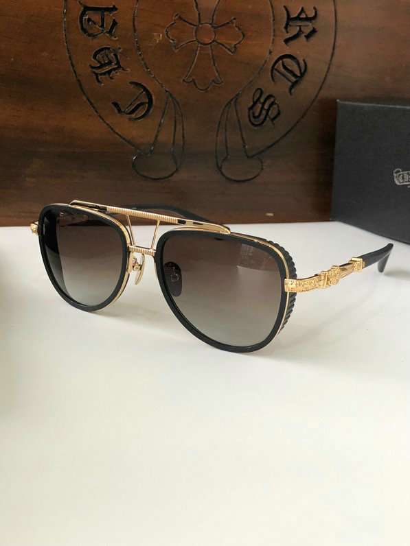Picture of Chrome Hearts Sunglasses _SKUfw39283144fw